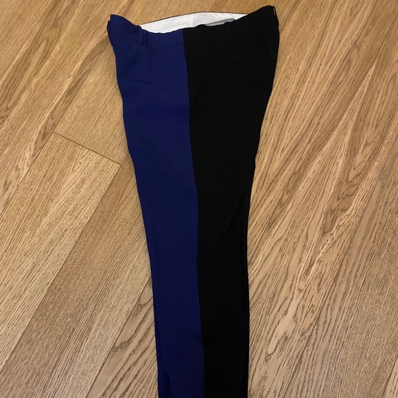 Aritzia Ankle Color Block Pant - Picture 2 of 6